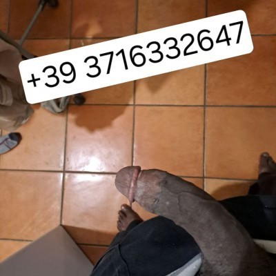 Jeune sénégalais en italie avec un gros bite +39 3716332647
